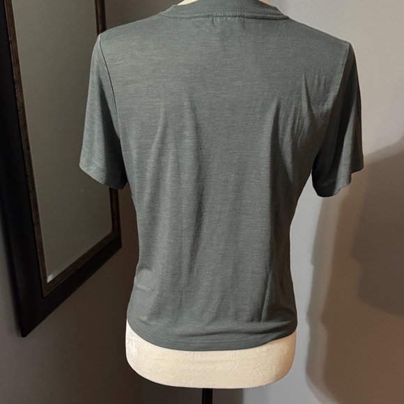 Express Heather Green Women's Short Sleeve Tee - Picture 3 of 3